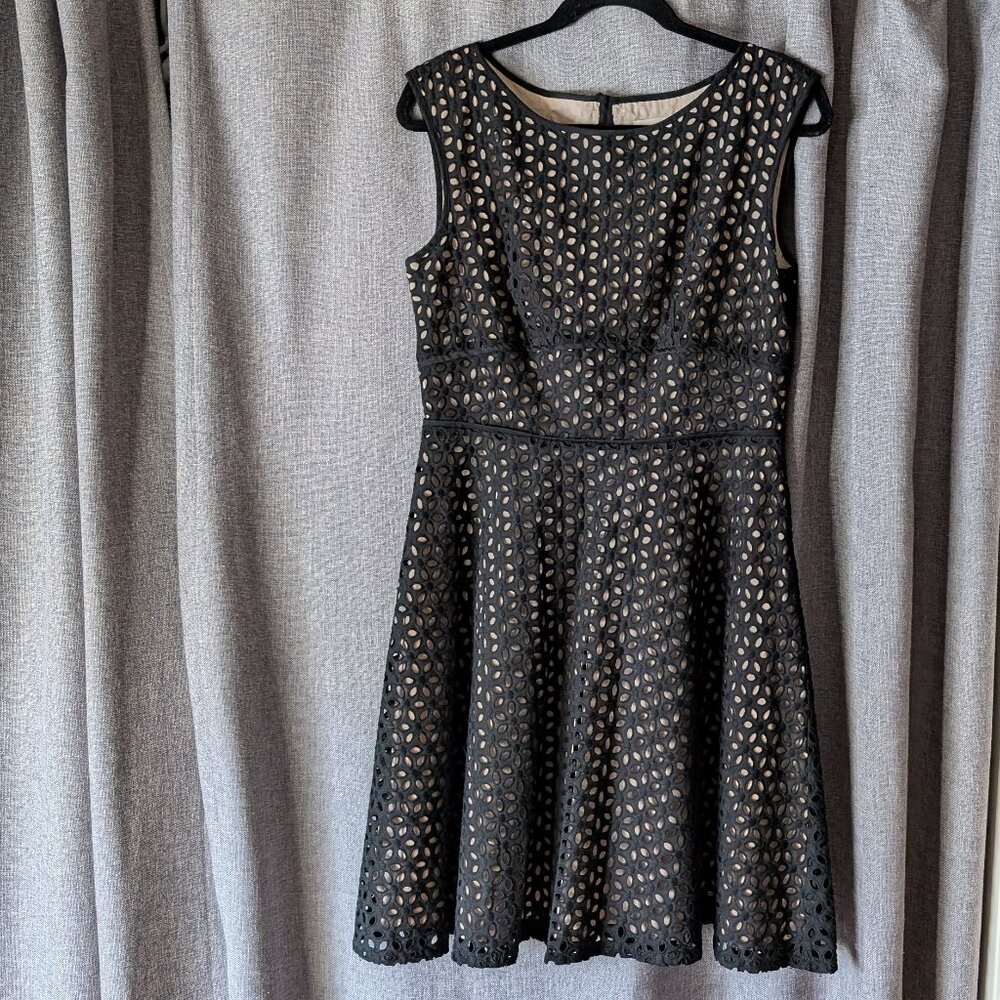 Ann Taylor LOFT Sleeveless Eyelet Dress, Size 6